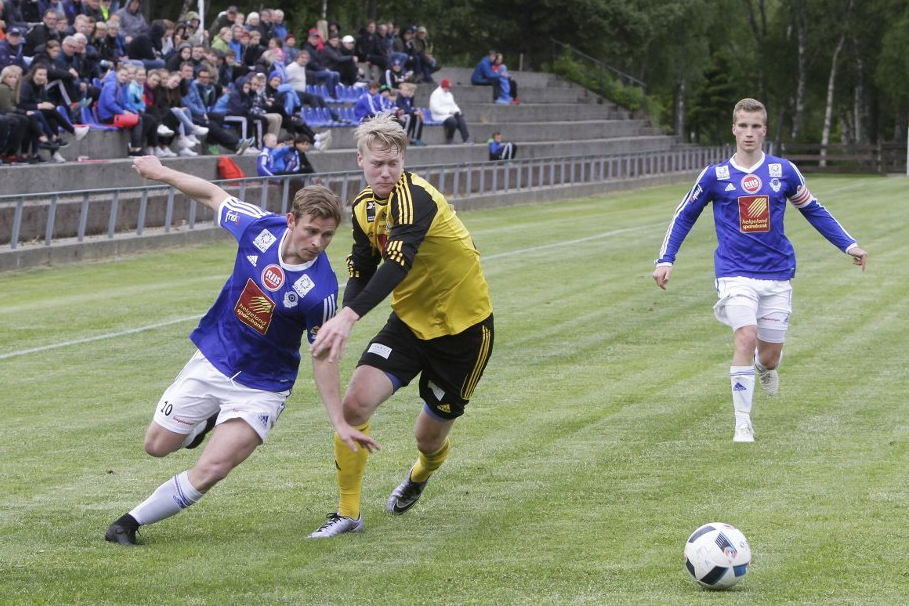 Stålkam berget poeng på overtid