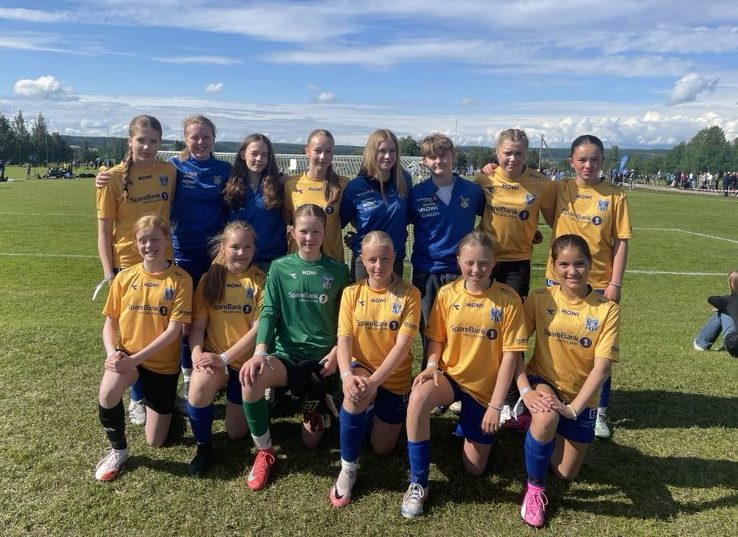 Knepent tap for J14 i semifinalen